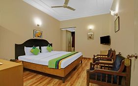 Treebo Mira Inn, Camac Street